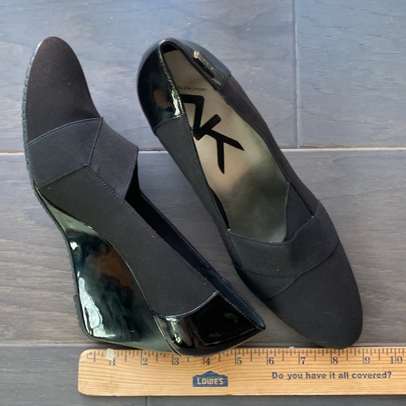 Anne Klein Sport Comfort Wedge. Stretch fabric w patent leather accents 9.5 M - Picture 2 of 10